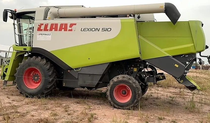 Moissonneuse-batteuse CLAAS LEXION 510 du parc LPE, vue de profil, sans barre de coupe
