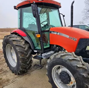 Tracteur CASE IH JX95 — visuel constructeur, illustration du modèle